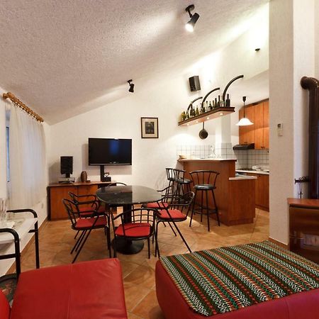 Apartmani Rasan Malinska Luaran gambar