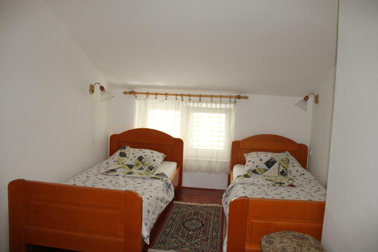 Apartmani Rasan Malinska Luaran gambar