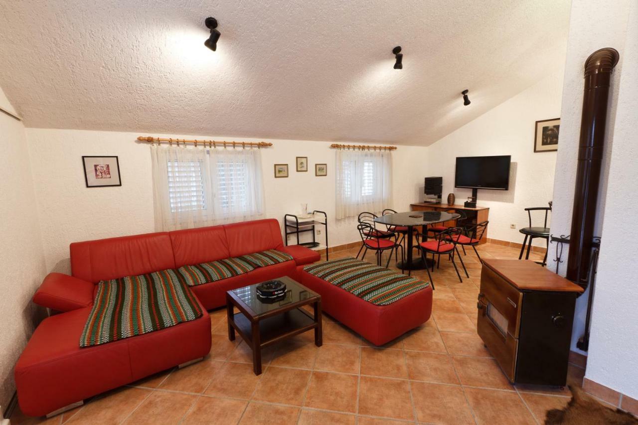 Apartmani Rasan Malinska Luaran gambar