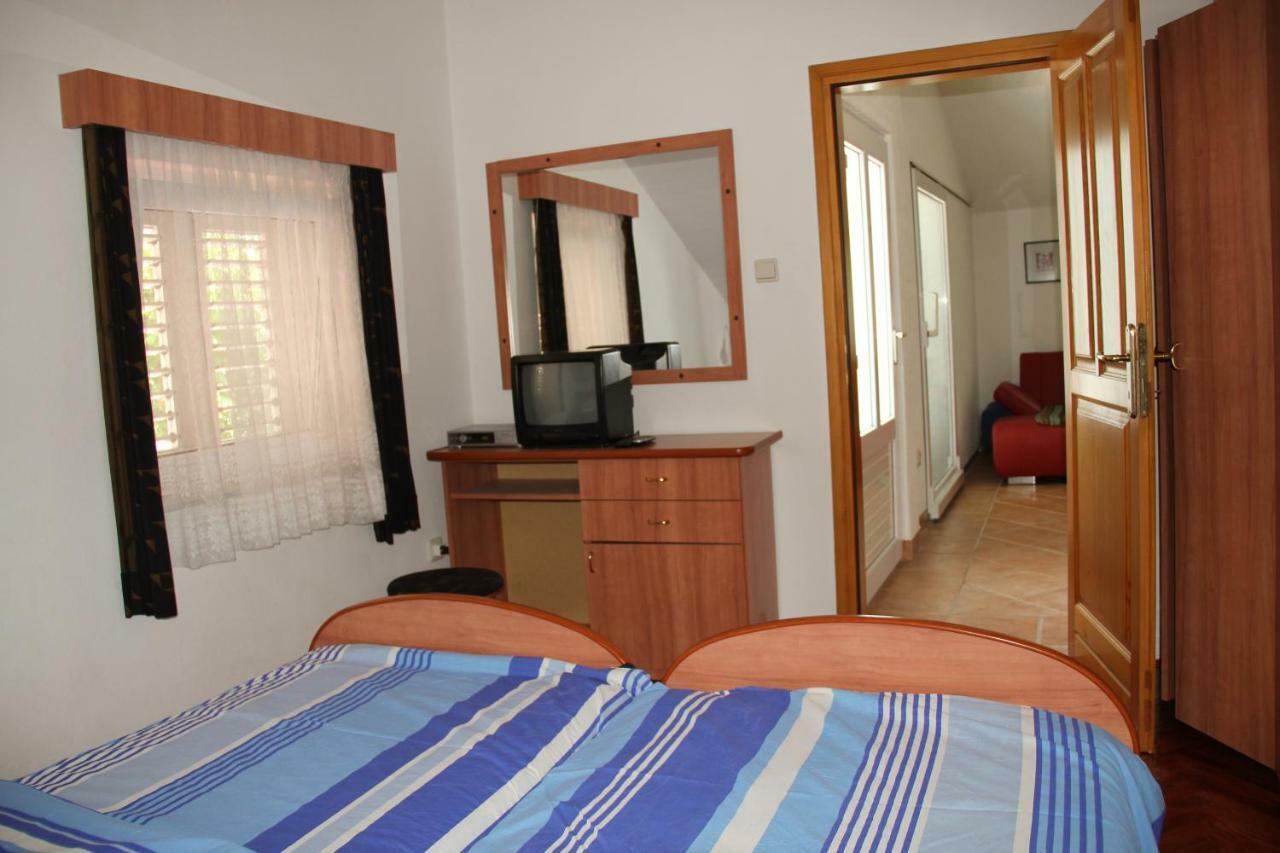 Apartmani Rasan Malinska Luaran gambar
